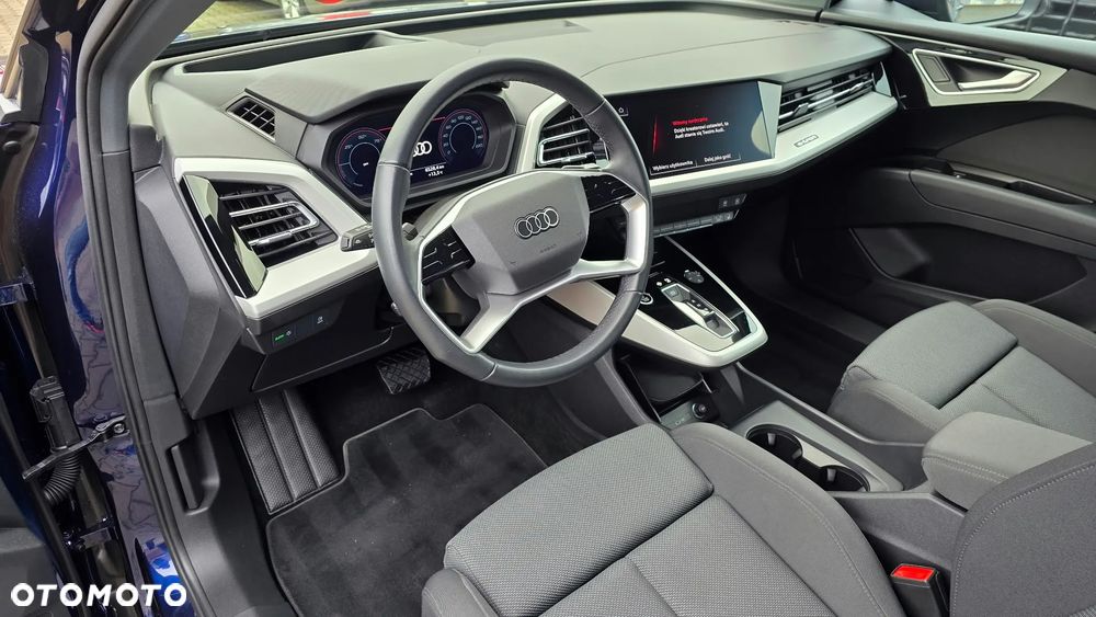 Audi Q4 e-tron - 10