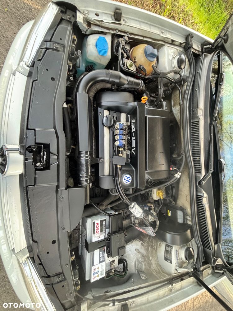 Volkswagen Golf - 24