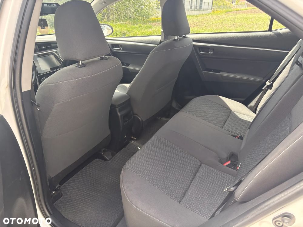 Toyota Corolla 1.4 D-4D Premium - 9