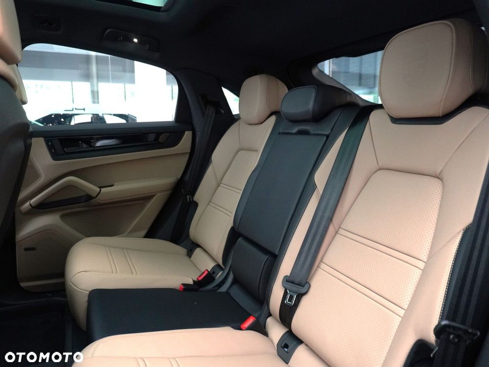 Porsche Cayenne E-Hybrid PHEV Black Edition - 34