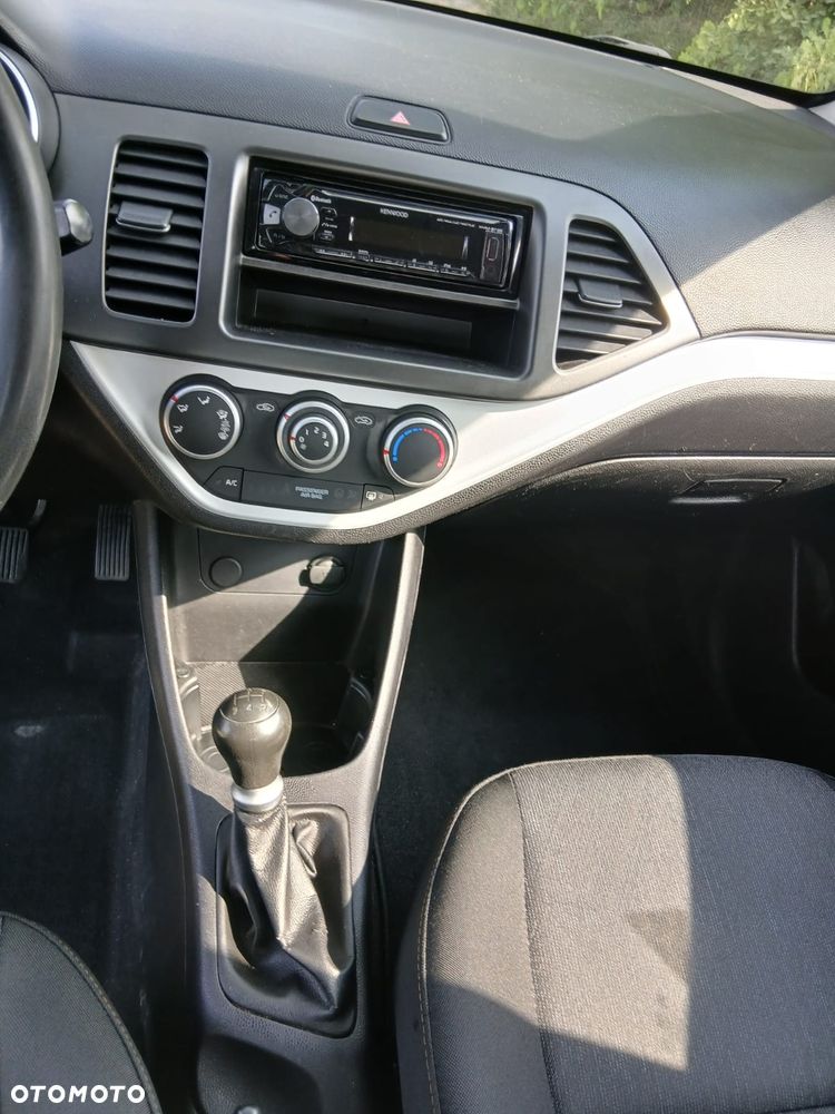 Kia Picanto 1.0 L - 12