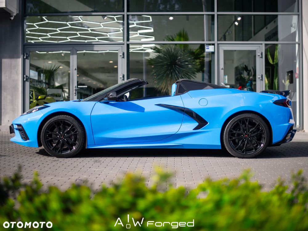 Chevrolet Corvette - 8