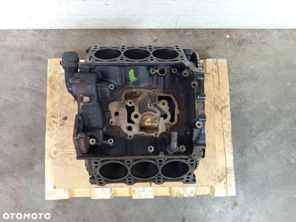 BLOK SILNIKA AUDI A6 C6 4F 3.0 TDI 059103021AR BKN - 1