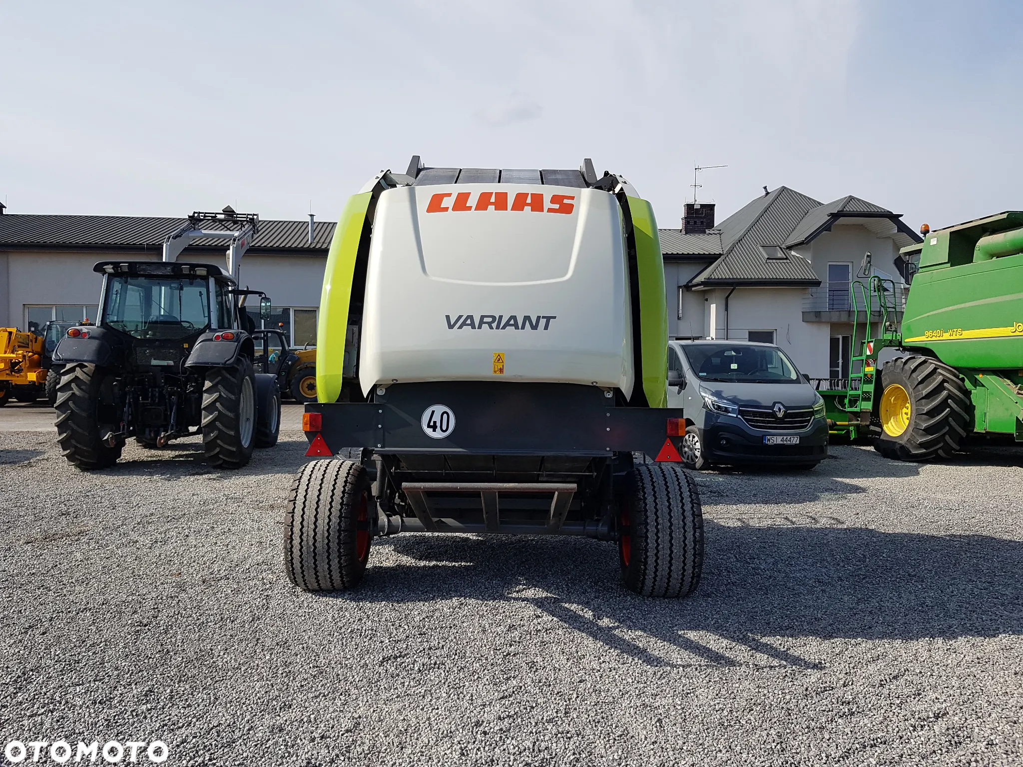 Claas VARIANT 380 - 22