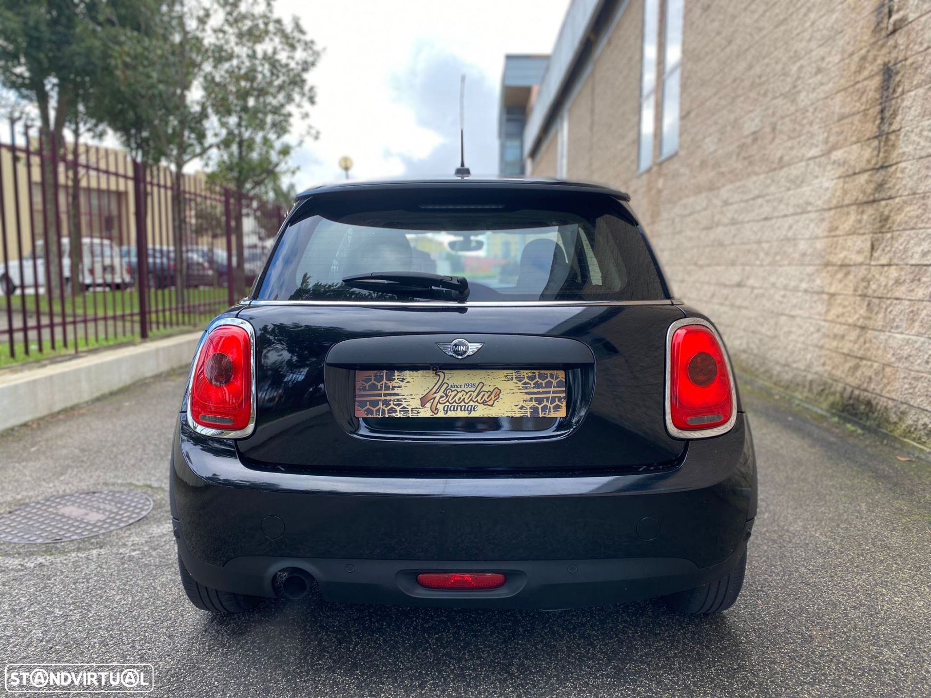 MINI 3 Portas One Metropolitan - 13