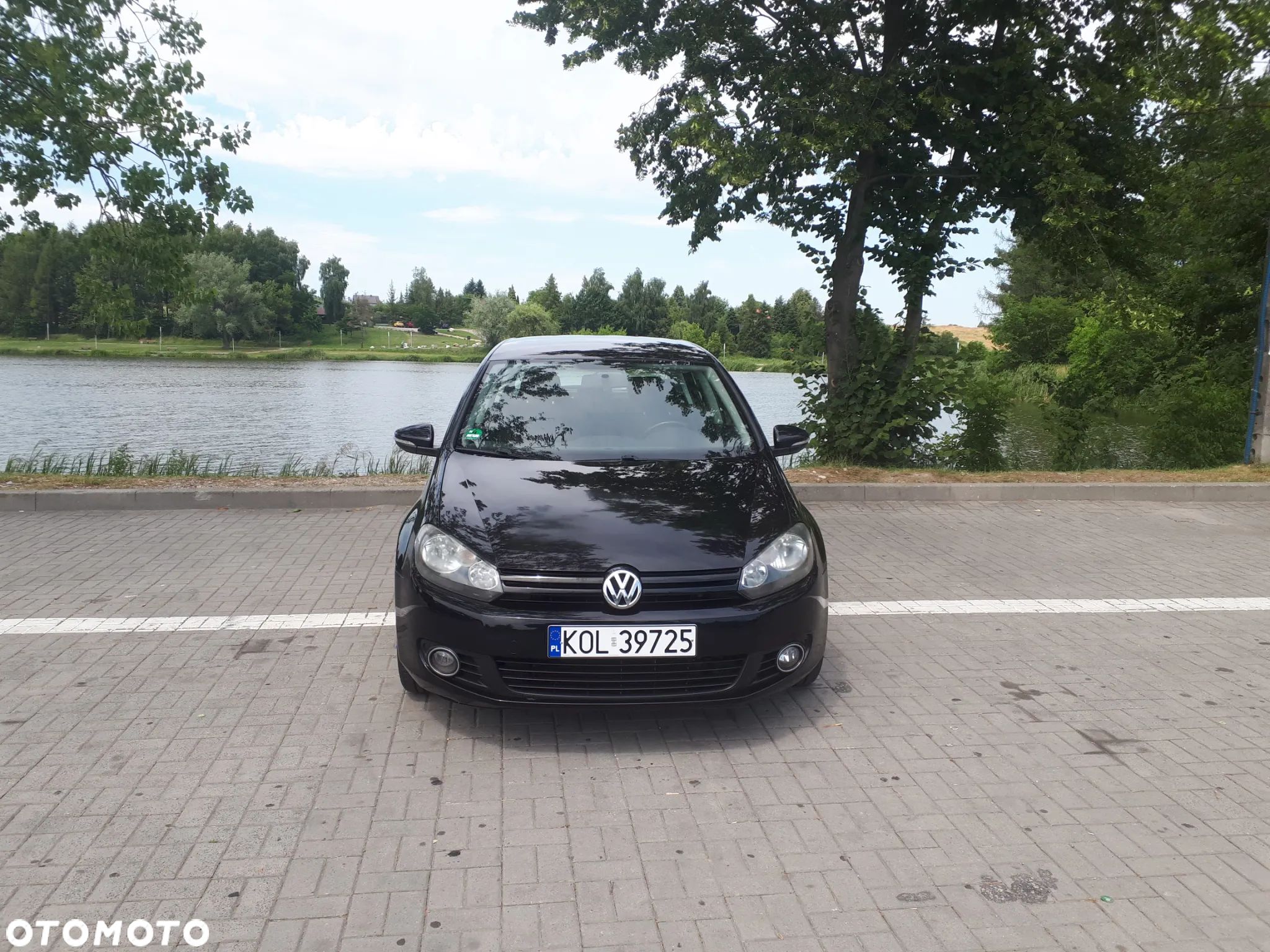 Volkswagen Golf - 1