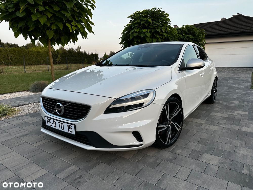 Volvo V40 D3 Geartronic RDesign - 2