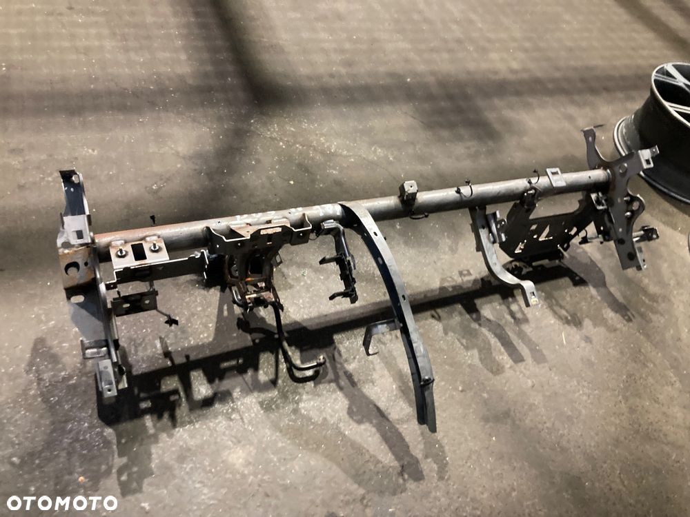 DACIA DUSTER 2 II BELKA DESKI ROZDZIELCZEJ KOKPITU MOCOWANIE STELAŻ POD DESKĘ Wwa - 3