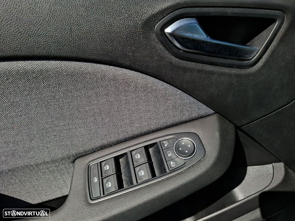 Renault Clio 1.0 TCe Techno - 24