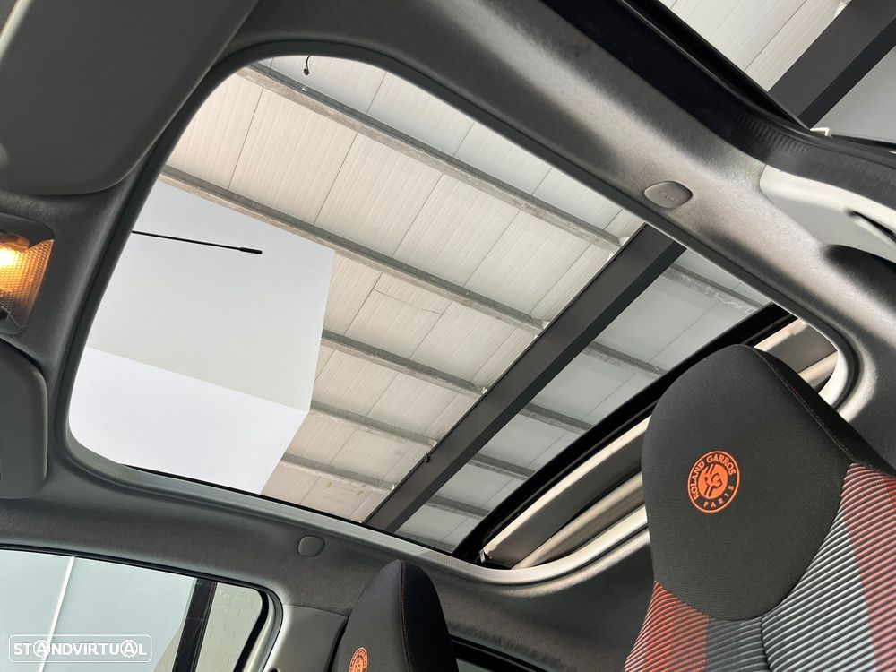 Peugeot 108 1.2 PureTech Top! Roland Garros - 20