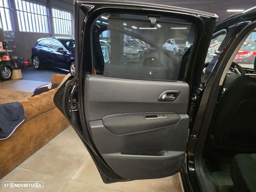 Peugeot 3008 1.6 HDi Sport - 18