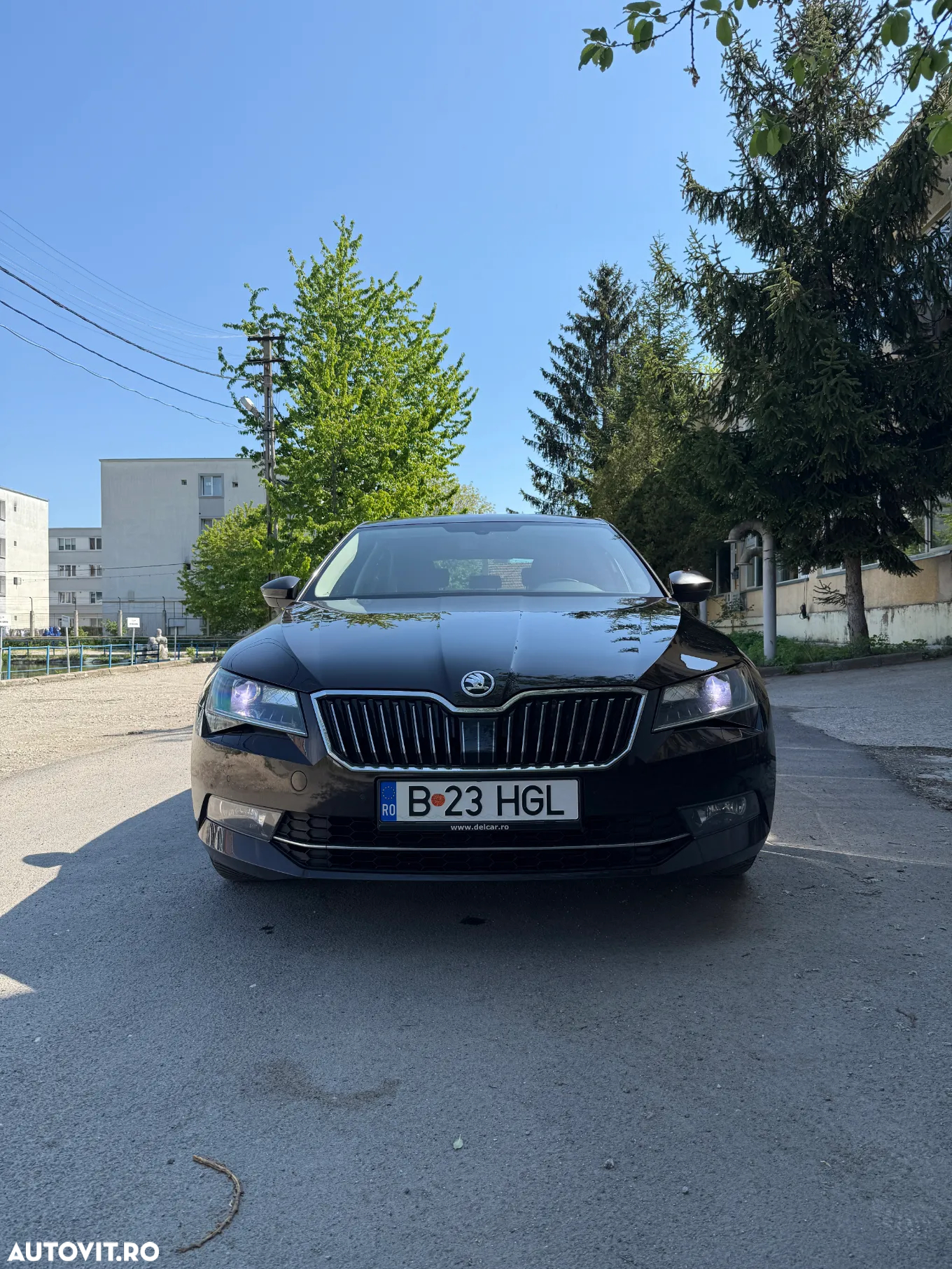 Skoda Superb 2.0 TDI DSG Ambition - 10