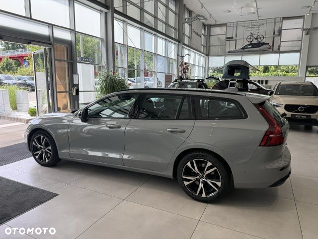 Volvo V60 B4 B Ultra Dark - 39