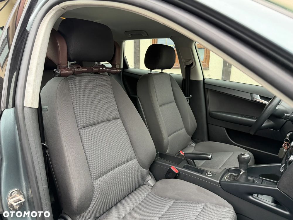 Audi A3 Sportback 1.6 TDI Ambiente - 6