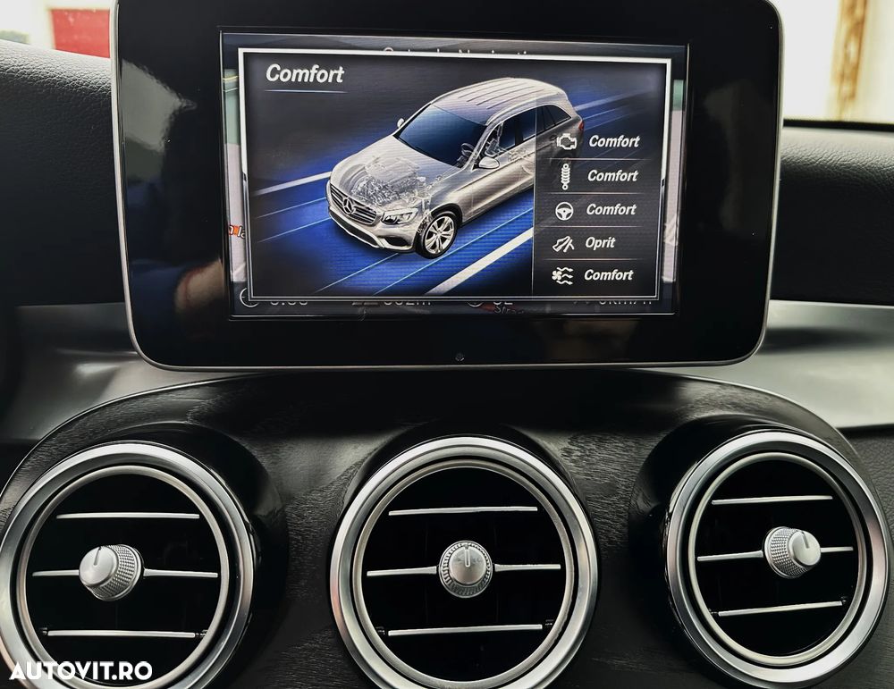 Mercedes-Benz GLC - 24