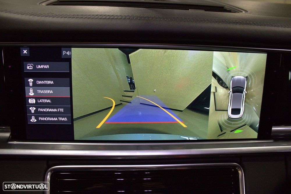 Porsche Panamera 4 E-Hybrid - 37