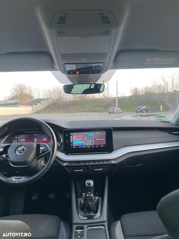 Skoda Octavia Combi 2.0 TDI Tour - 17