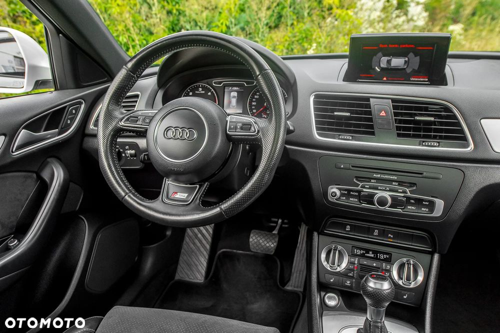 Audi Q3 - 30