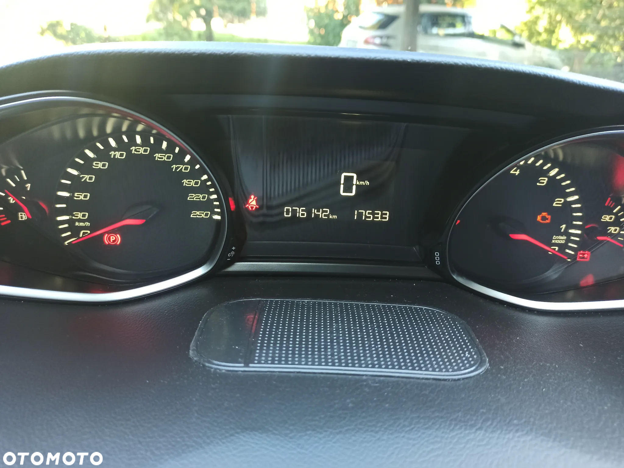 Peugeot 308 1.2 PureTech Allure S&S - 9
