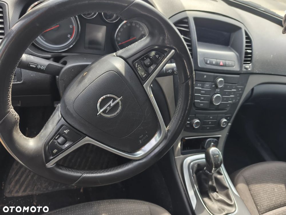 Opel Insignia 2.0 CDTI - 11