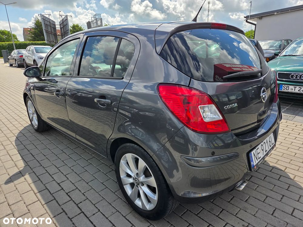Opel Corsa 1.4 16V 150 Jahre - 4