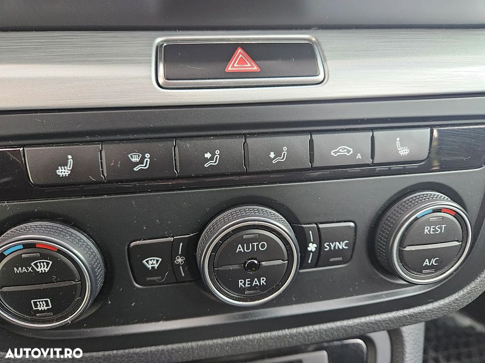 Volkswagen Sharan 2.0 TDI DSG BlueMotion Technology Trendline - 14