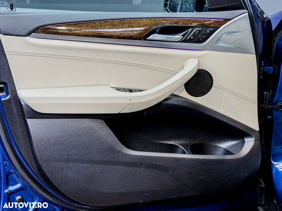 BMW X3 xDrive30i Aut. Luxury Line - 28