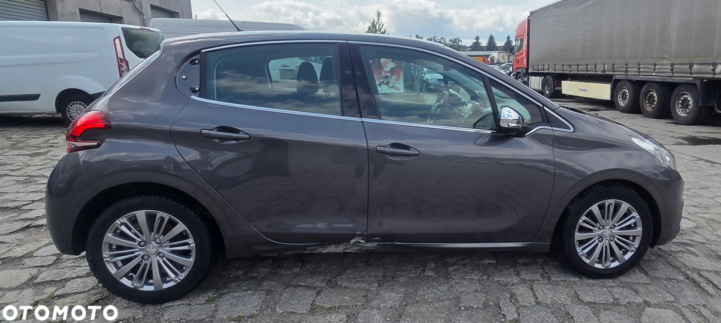 Peugeot 208 PureTech 110 Stop & Start Allure - 6