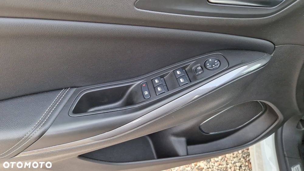 Opel Grandland X 1.2 Start/Stop Elegance - 23