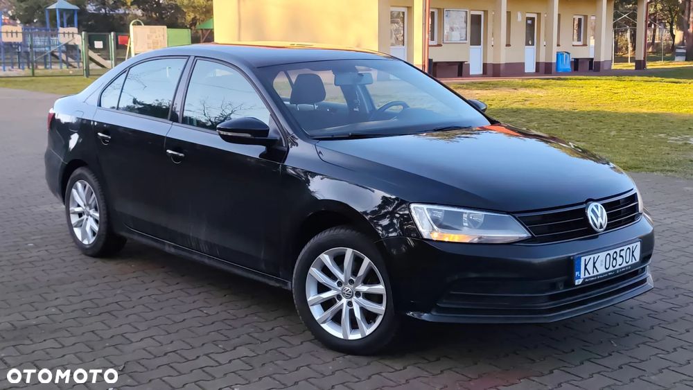 Volkswagen Jetta 2.0 TDI DPF BMT Comfortline - 2