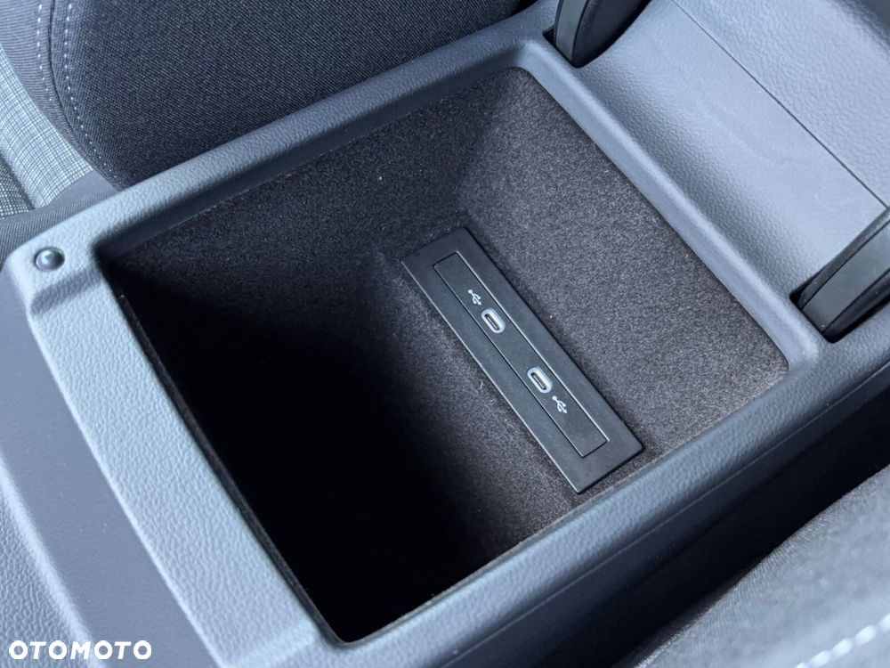 Volkswagen Passat Variant - 27