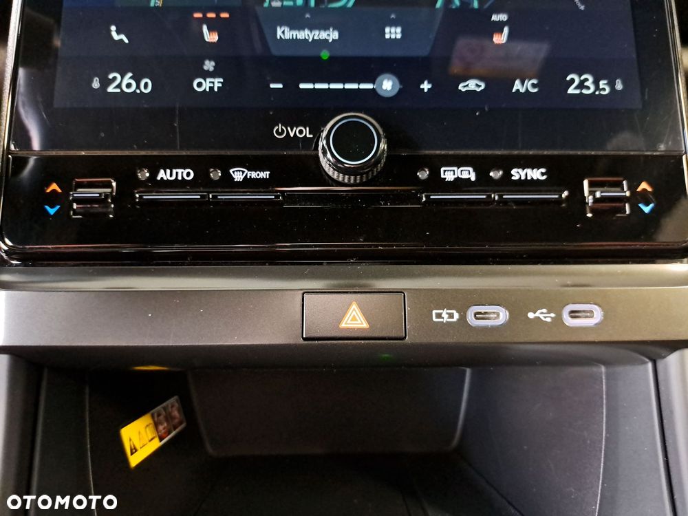 Lexus LBX 1.5 Hybrid - 25