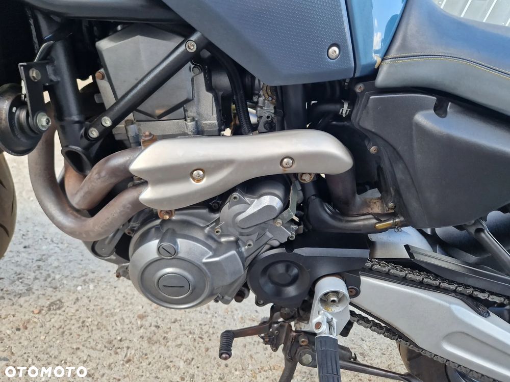 Yamaha MT - 22