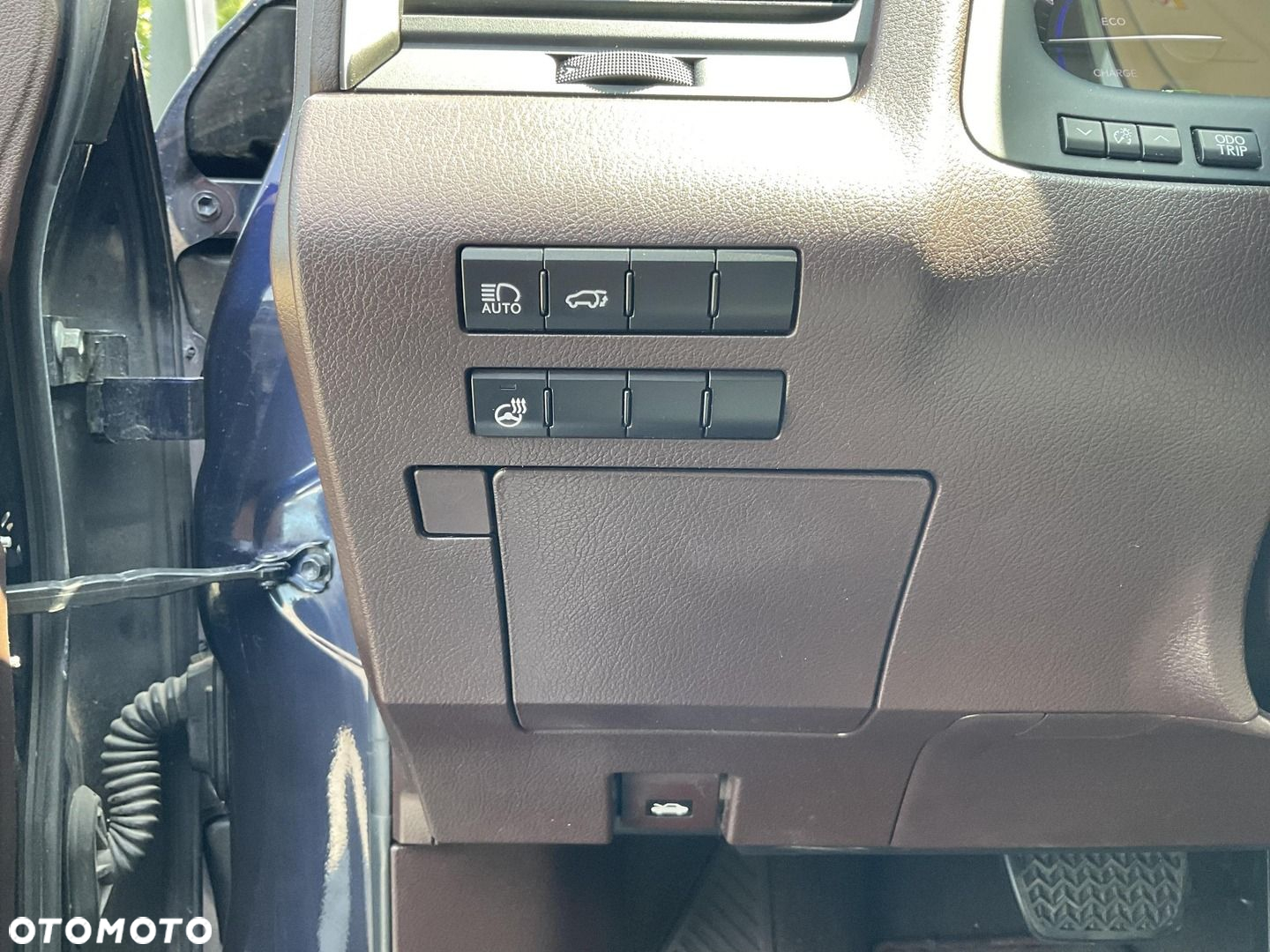 Lexus RX 450h Business Edition - 30