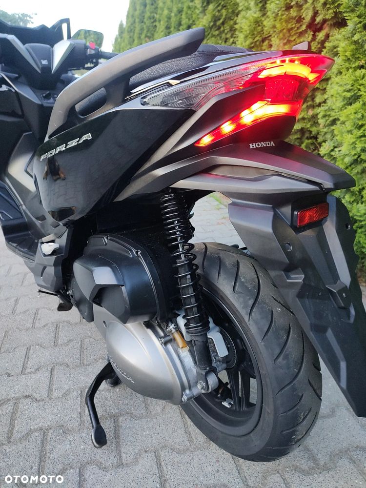 Honda NSS - 12