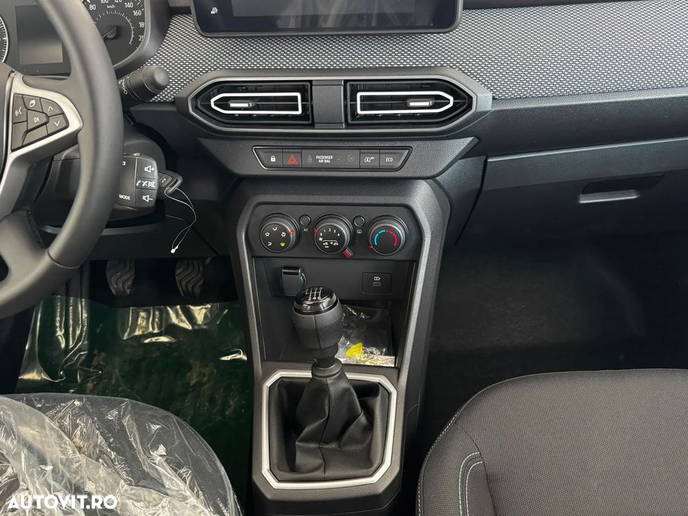 Dacia Logan TCe 90 MT5 Expression - 12