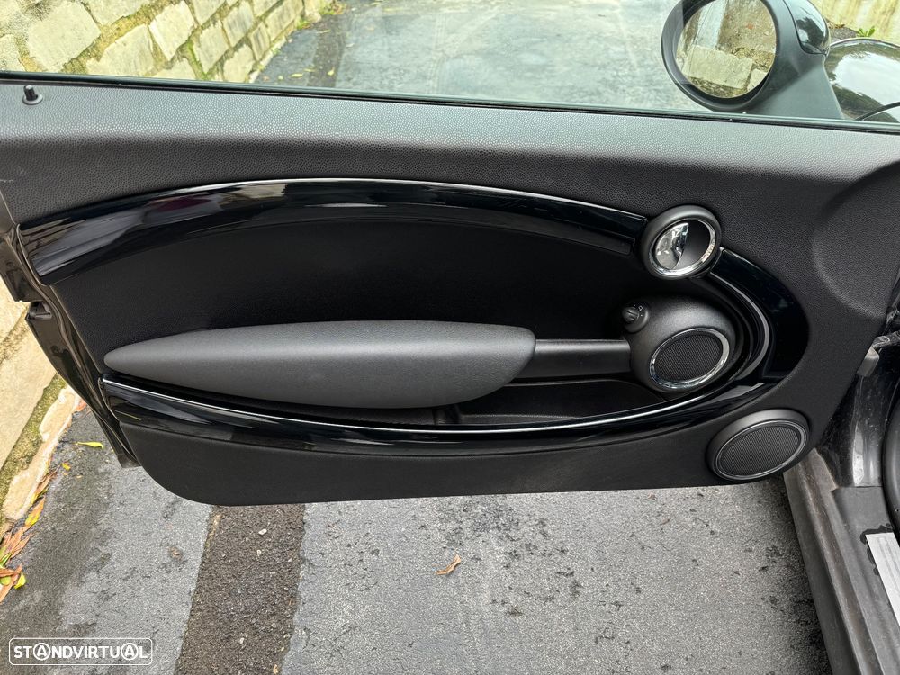 MINI 3 Portas One D - 8