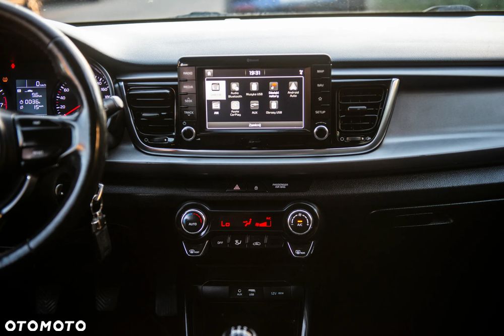 Kia Rio 1.2 Business Line Plus - 34