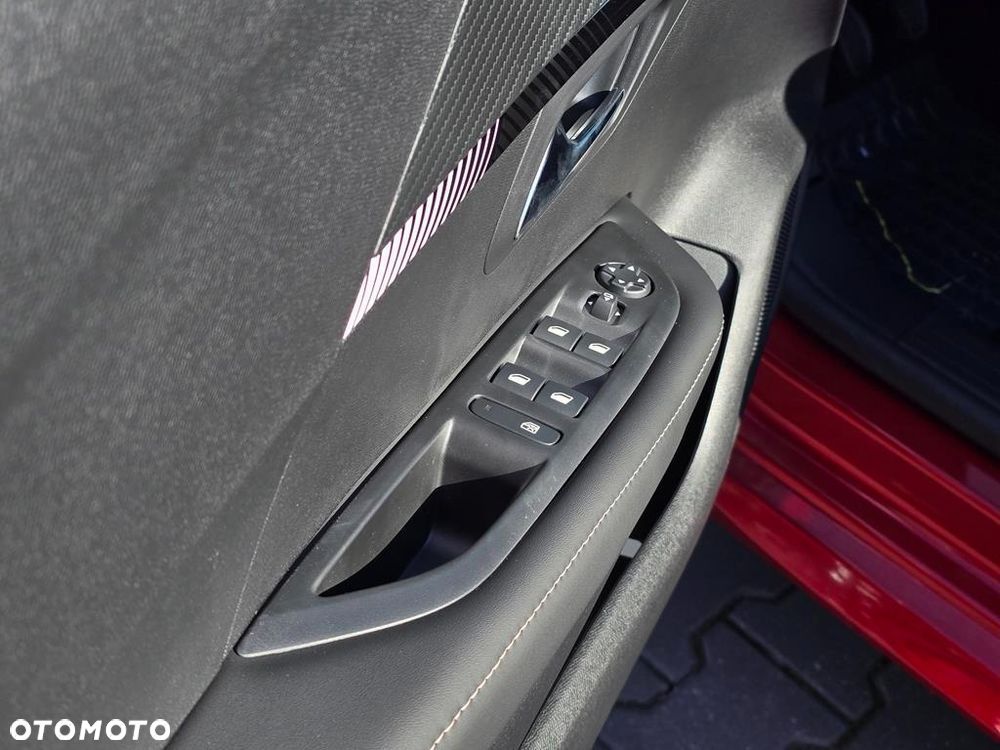 Peugeot 208 1.2 mHEV Allure - 11