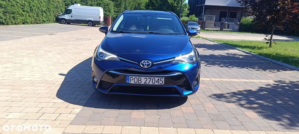 Toyota Avensis 2.0 D-4D Prestige - 22