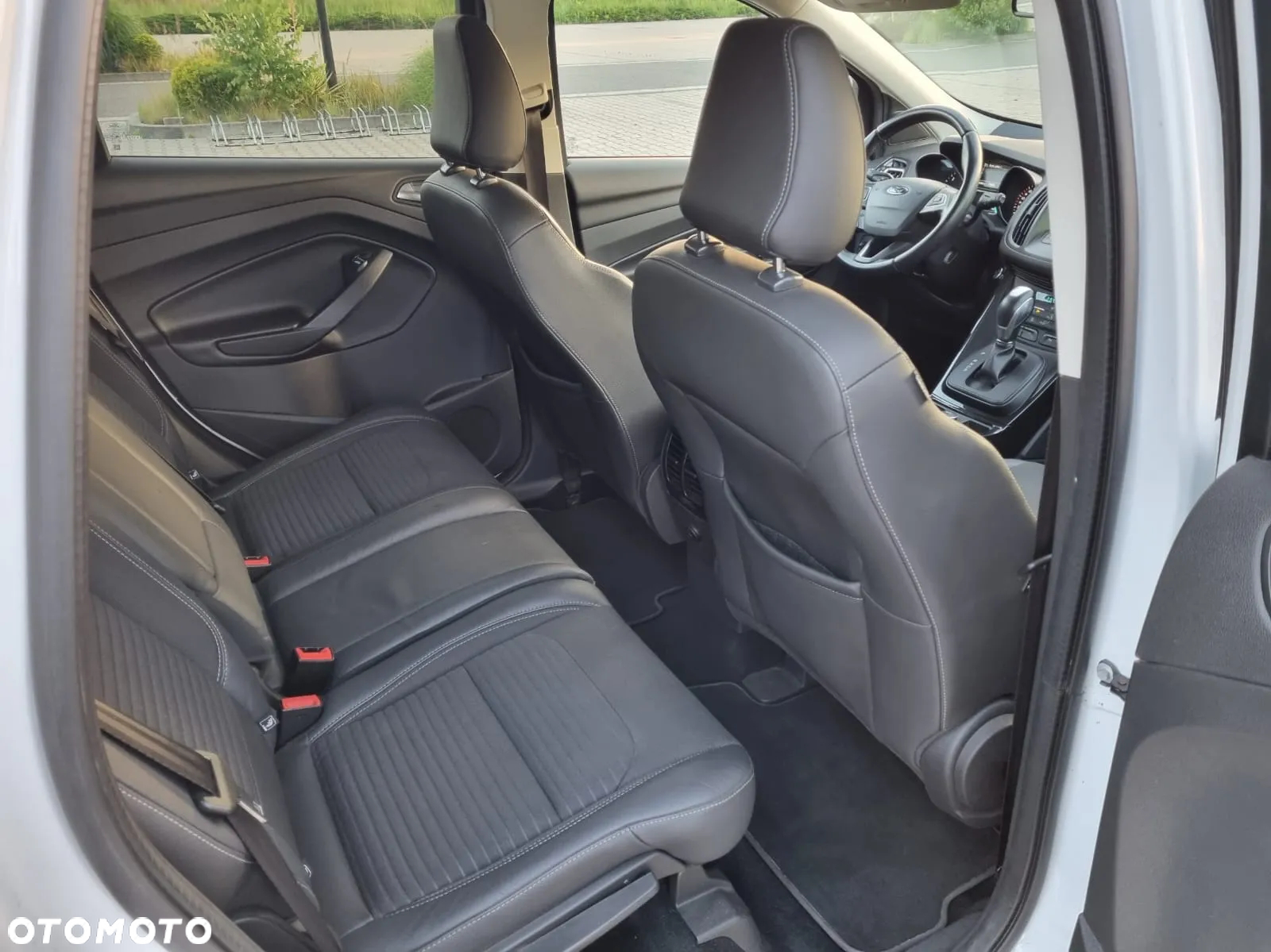 Ford Kuga - 13