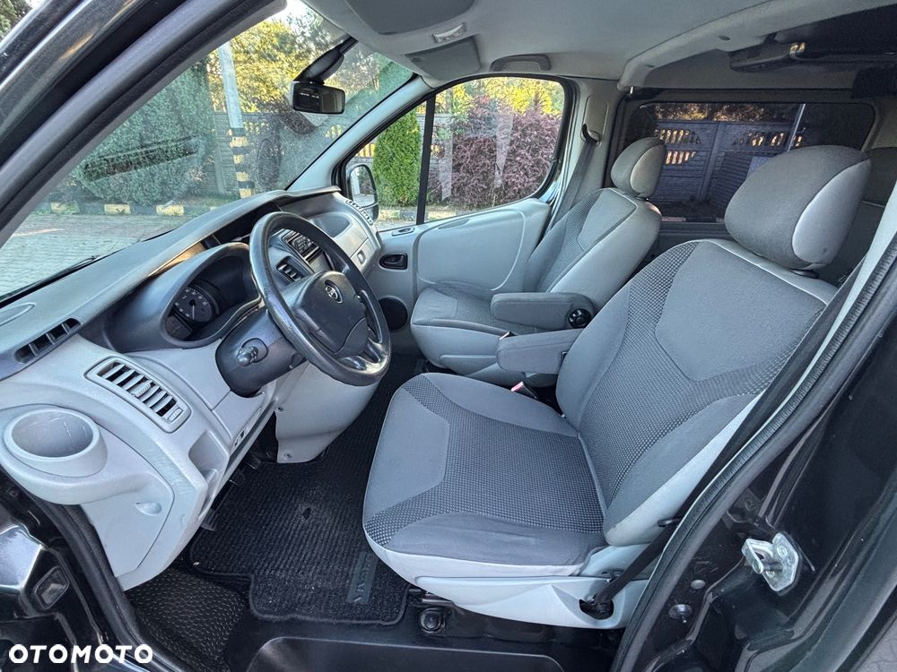 Opel Vivaro - 17