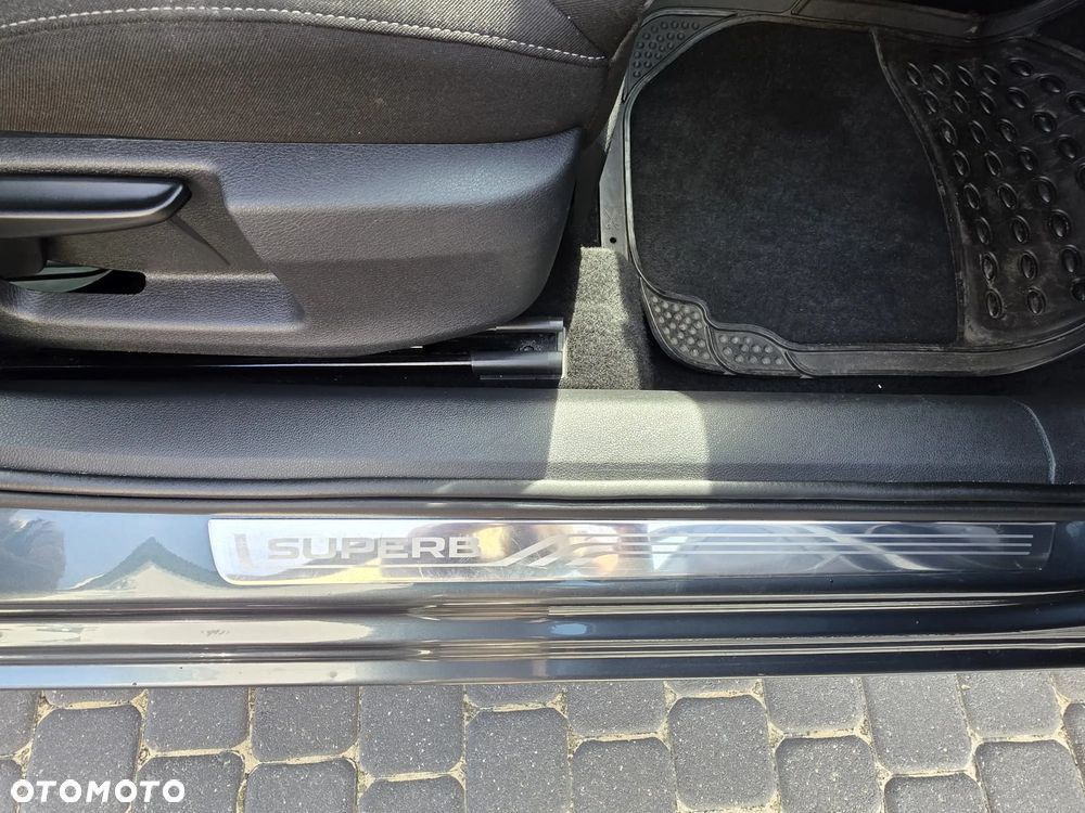 Skoda Superb 1.5 TSI ACT Ambition - 3