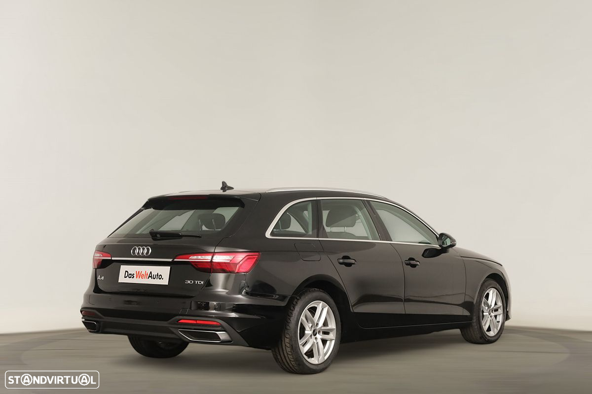 Audi A4 Avant 30 TDI S tronic - 4