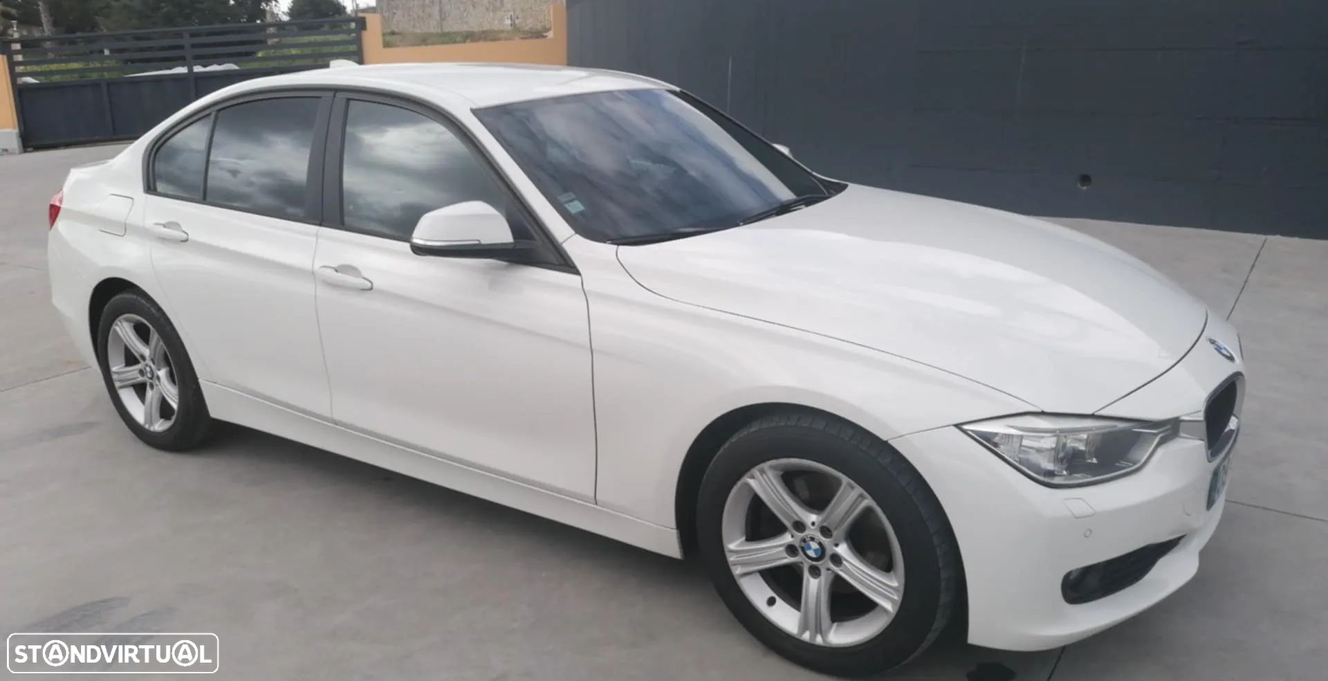BMW 320 d Line Sport - 1
