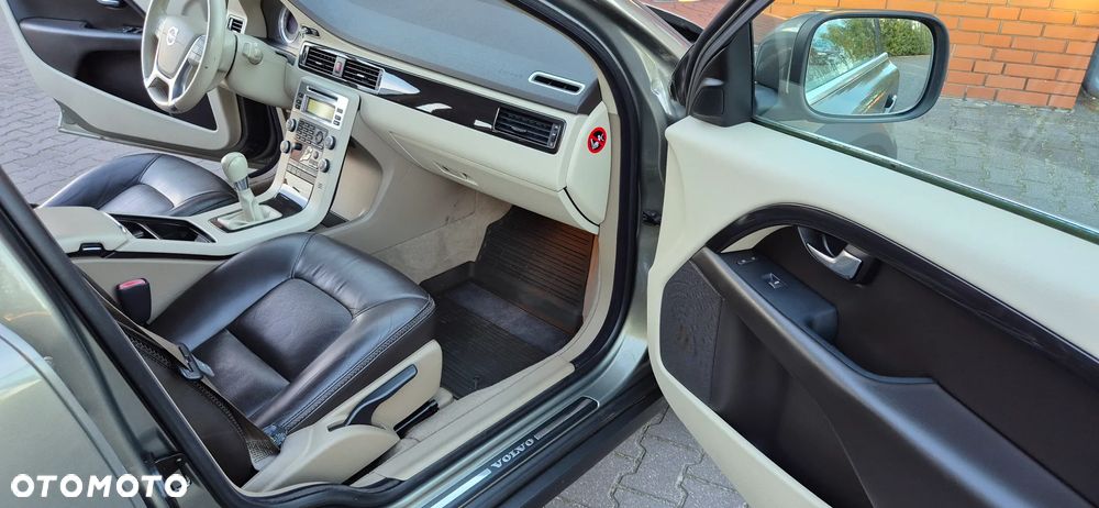 Volvo XC 70 D5 AWD Summum - 7