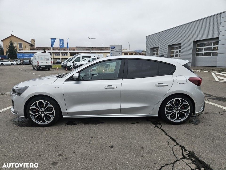 Ford Focus - 9