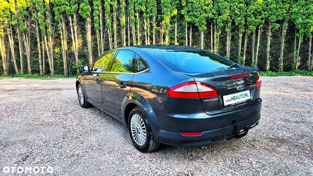 Ford Mondeo 2.0 Ghia X100 / X - 20