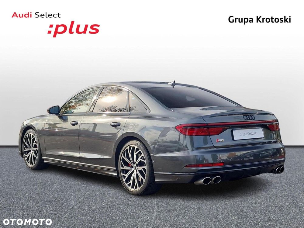 Audi S8 - 3