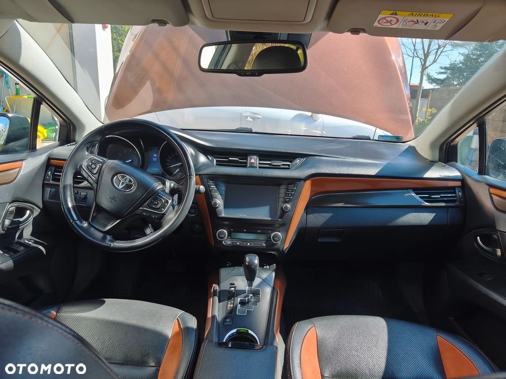 Toyota Avensis 2.0 Premium MS - 8